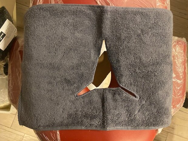 Doek met gezichtsuitsparing Badstof - Face Hole Cover Terry 48x33cm H.